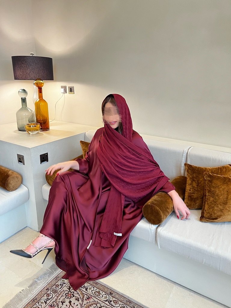 18 December classy abaya ( limited edition)